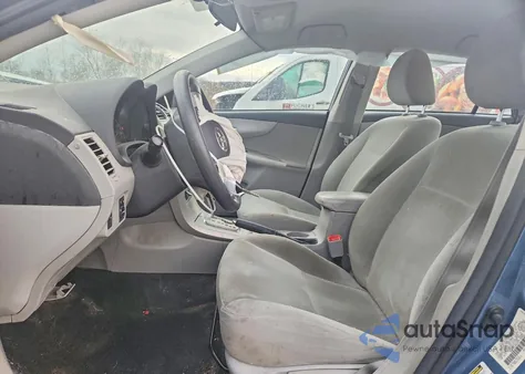 2013 Toyota Corolla Base z USA, uszkodzony, nr VIN 5YFBU4EEXDP146992